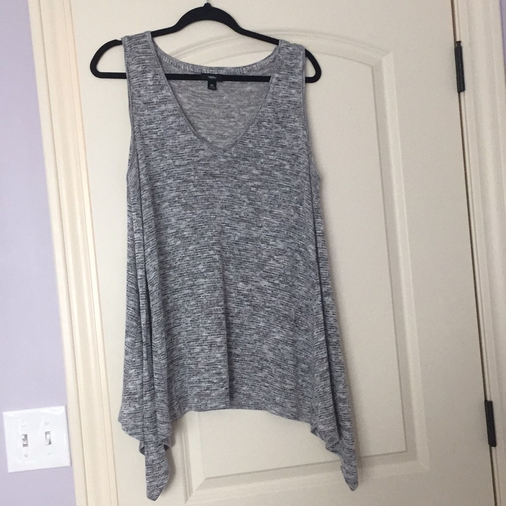 Flowy knit top!